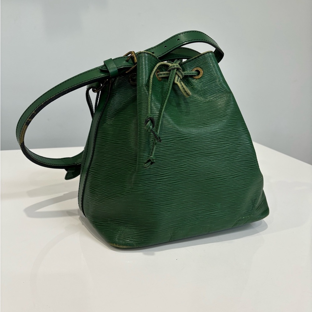 Vintage Louis Vuitton Green Epi Petit Noé Bucket Bag Shoulder Bag - Picture 6 of 16